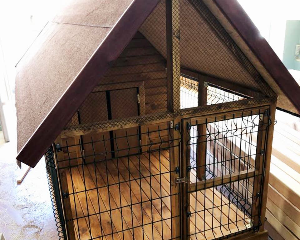 İzolasyonlu Ahşap Köpek Kulübesi