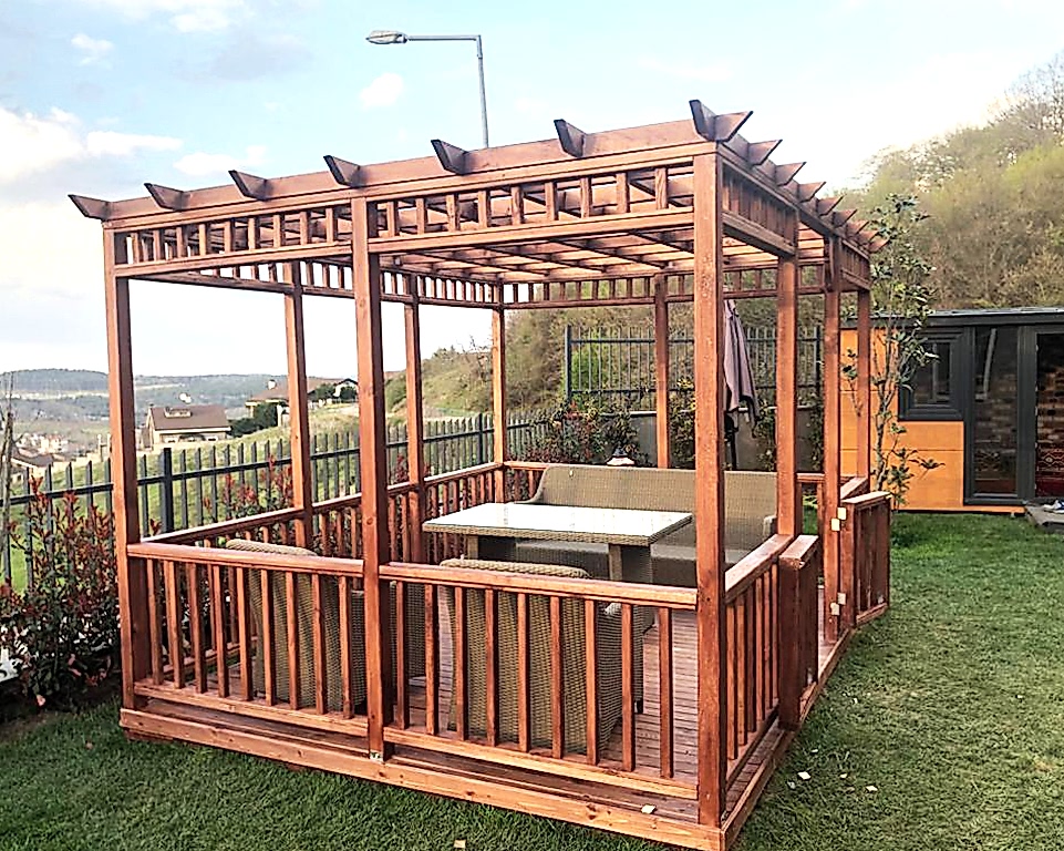 Zekeriyaköy Ahşap Pergola